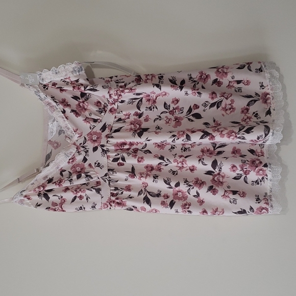 NWT Marilyn Monroe Brand Two Piece Pajama Set - Picture 1 of 7